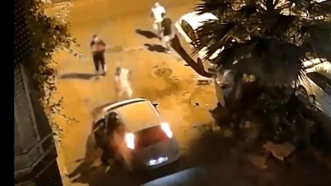 İzmir'de 'Konum Atarak' Buluştüler: 15 Yaşındaki Çocuğun Ölümünde 5 Tutuklama İzmir'de 'Konum Atarak' Buluştüler: 15 Yaşındaki Çocuğun Ölümünde 5 Tutuklama