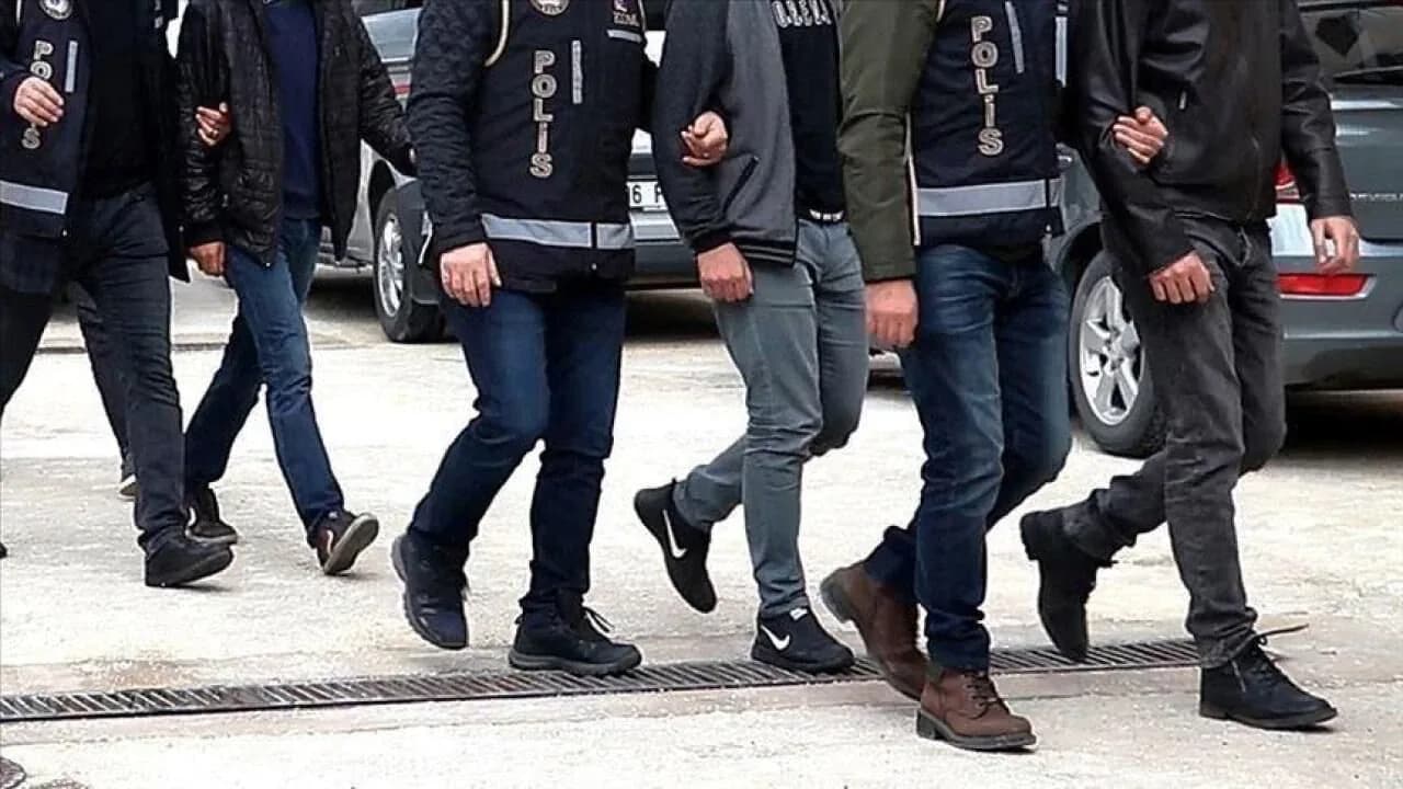 Ankara'da Dev Bahis Operasyonu: 5,3 Milyar TL'lik Trafik ve 44 Tutuklama Ankara'da Dev Bahis Operasyonu: 5,3 Milyar TL'lik Trafik ve 44 Tutuklama