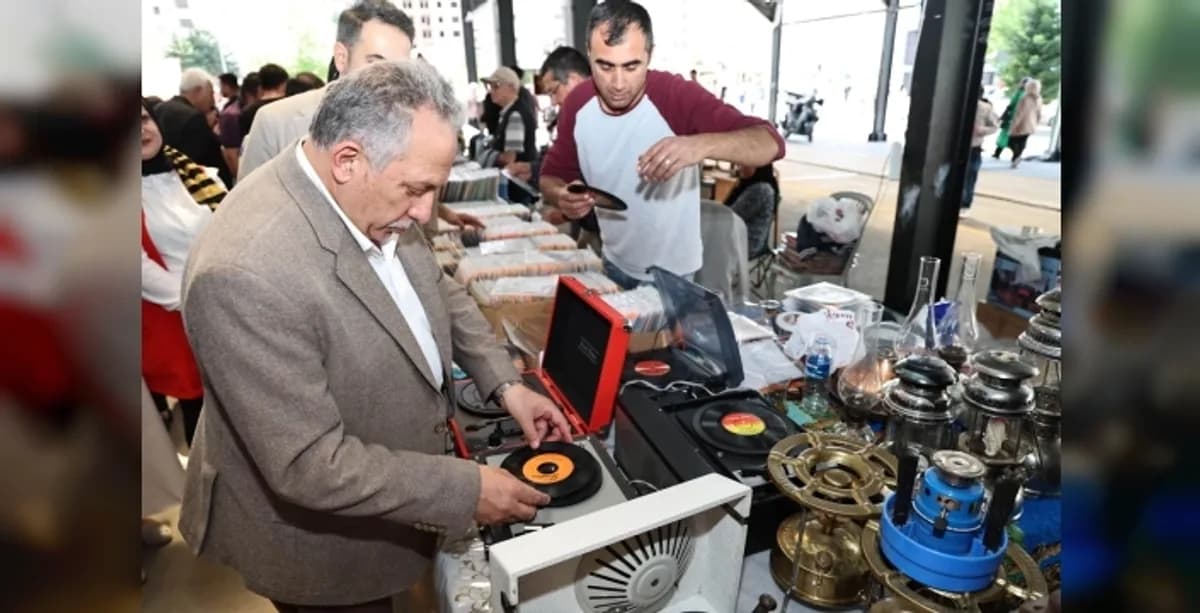 Talas'ta Geçmişe Yolculuk: Antika Pazarı Yarın Kapılarını Açıyor Talas'ta Geçmişe Yolculuk: Antika Pazarı Yarın Kapılarını Açıyor