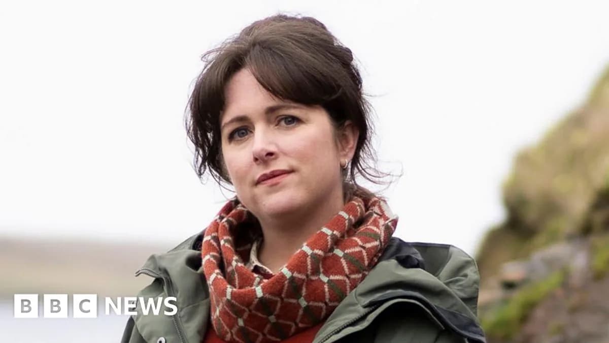 Shetland'da 13 Yıllık Serüven Sona Eriyor: Alison O'Donnell Diziden Ayrılıyor Shetland'da 13 Yıllık Serüven Sona Eriyor: Alison O'Donnell Diziden Ayrılıyor