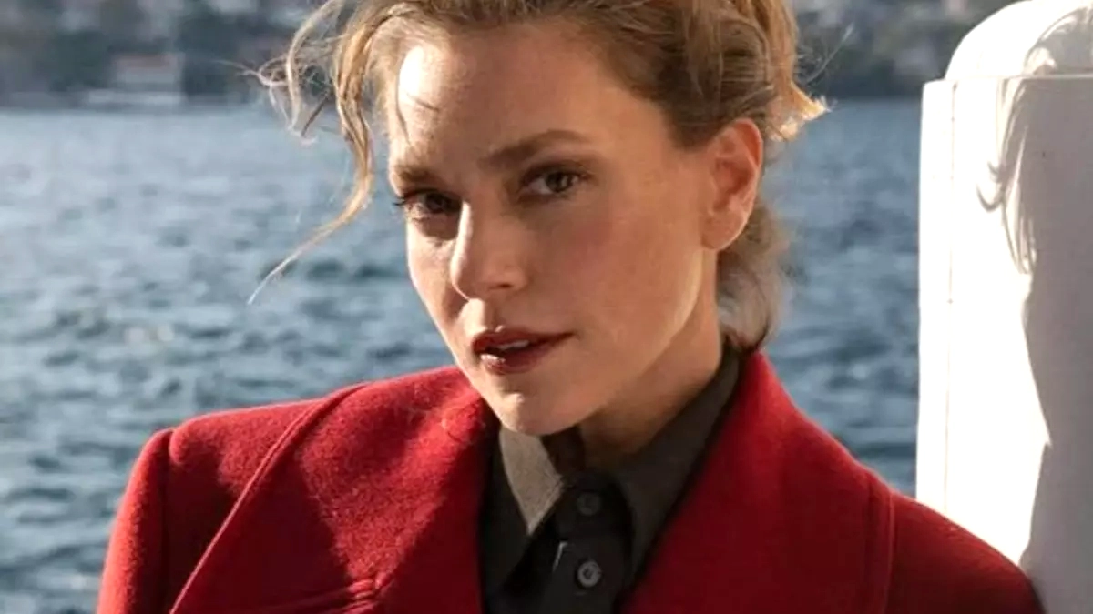 Aslı Enver'in İkizi Gibi: Sosyal Medyayı Sallayan Benzerlik