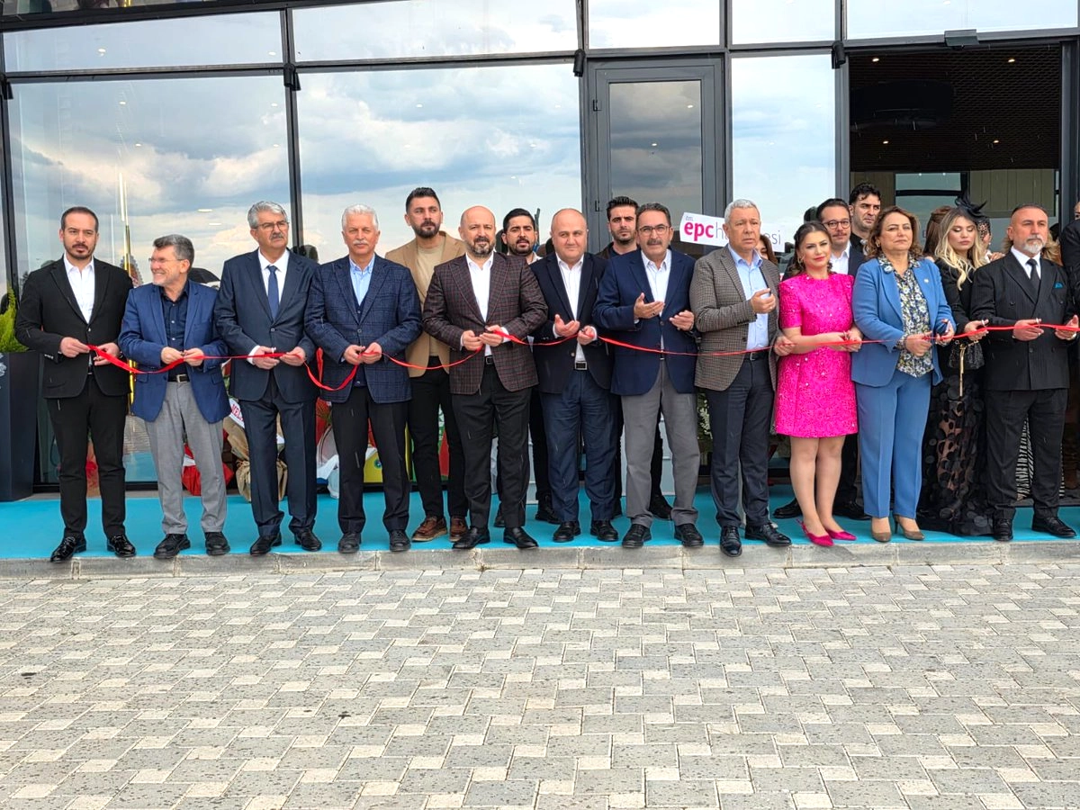 Adana'da Türkiye'nin İlk Özel Uygulama Oteli Açıldı