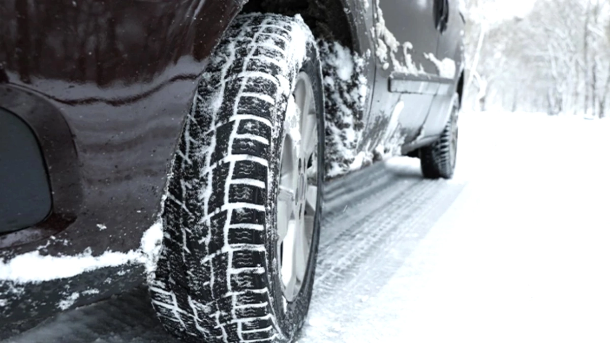 Kış Lastiği Zorunluluğu Bitti: Sökme Ücretleri Cep Yakıyor!