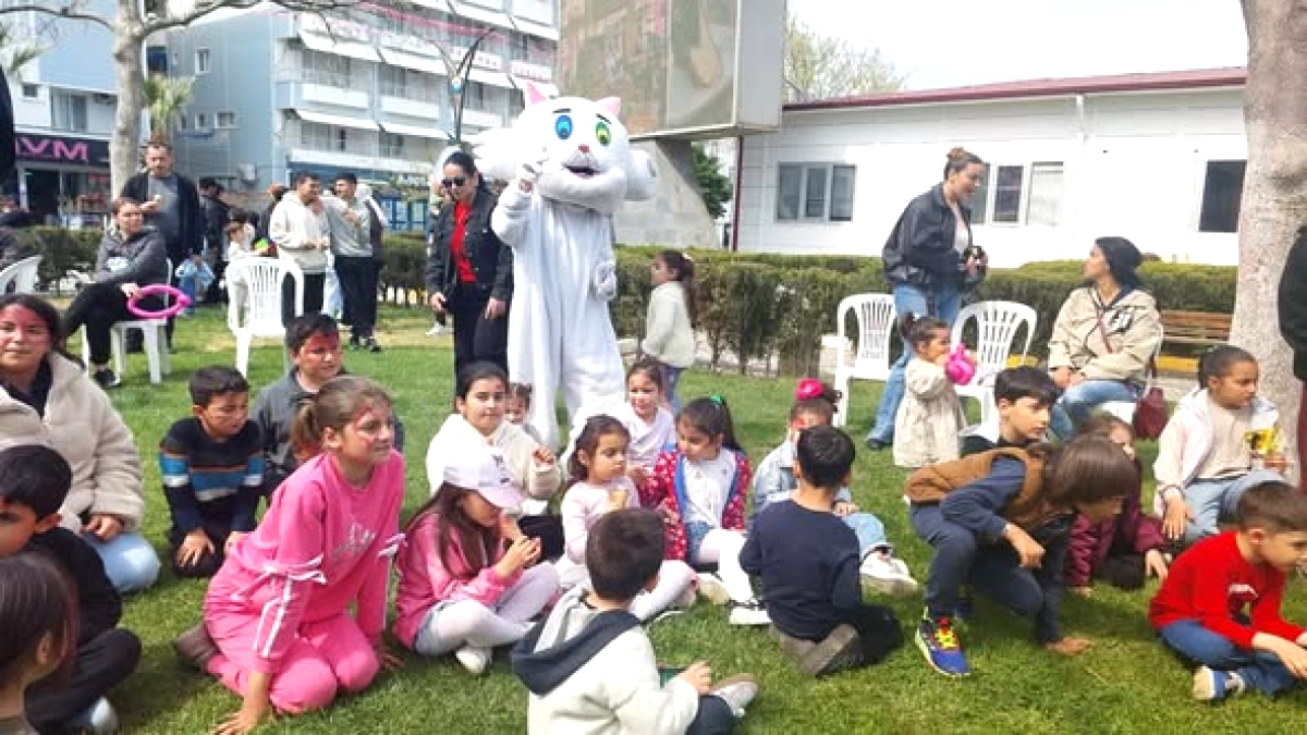 Marmara Adalar'da 23 Nisan Coşkusu: Çocuklar Şenlikte Buluştu