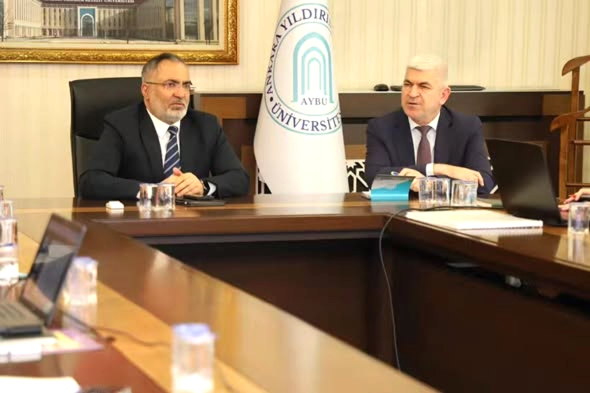 Ankara Yıldırım Beyazıt Üniversitesi Merkezi Kütüphane Projesi İçin Kritik Toplantı