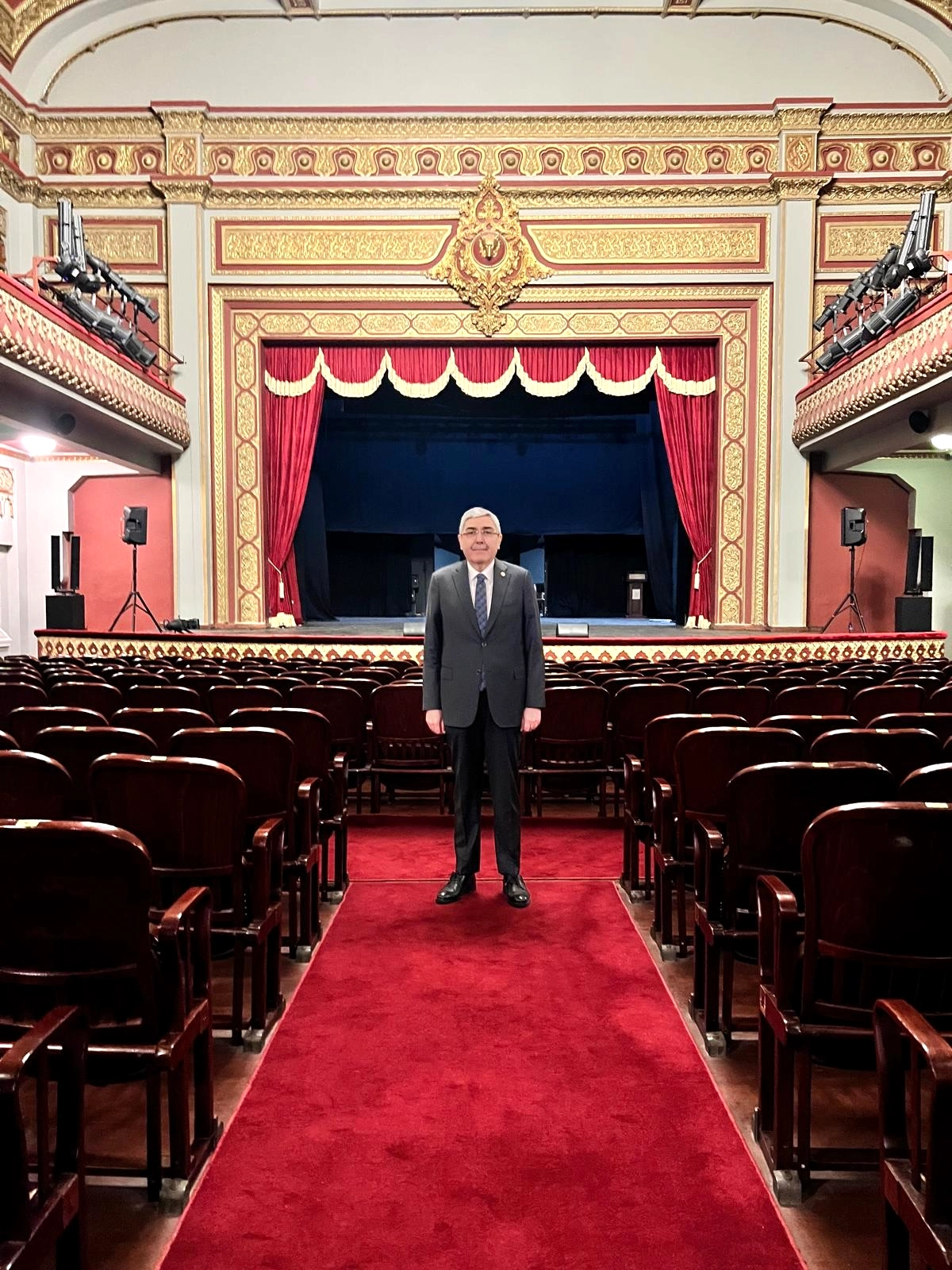 Gaziantep'te Kültür Sanat İncelemesi: Milletvekili Özkeçeci Resim Heykel Müzesi'ni Ziyaret Etti