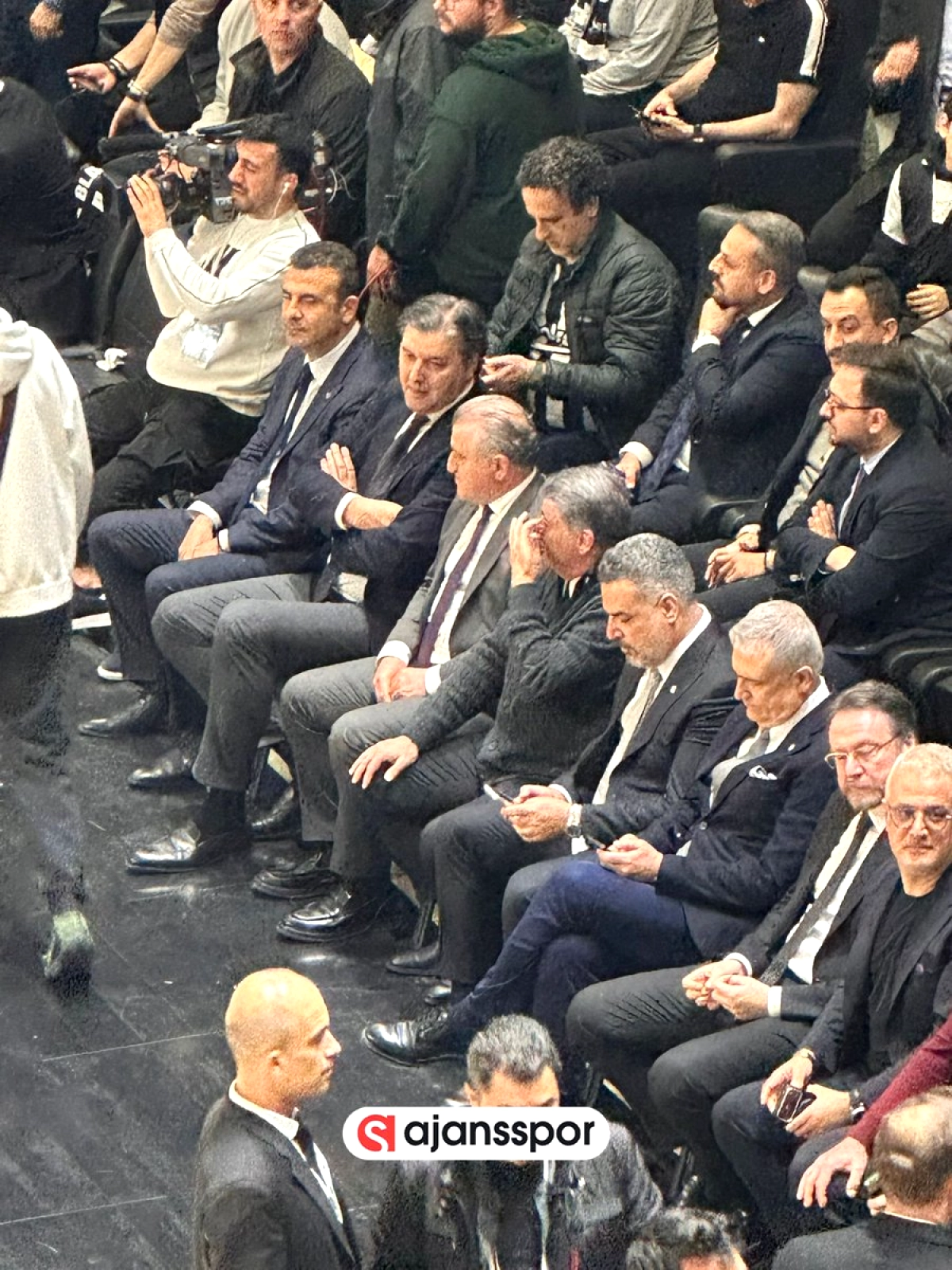 Beşiktaş'ın EuroCup Final Heyecanına Üst Düzey Katılım