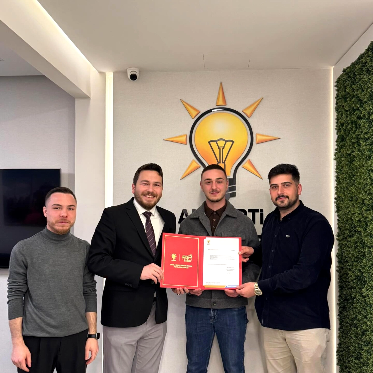 AK Parti Üsküdar Gençlik Kolları'ndan 3 Mahalle Başkanı Ataması