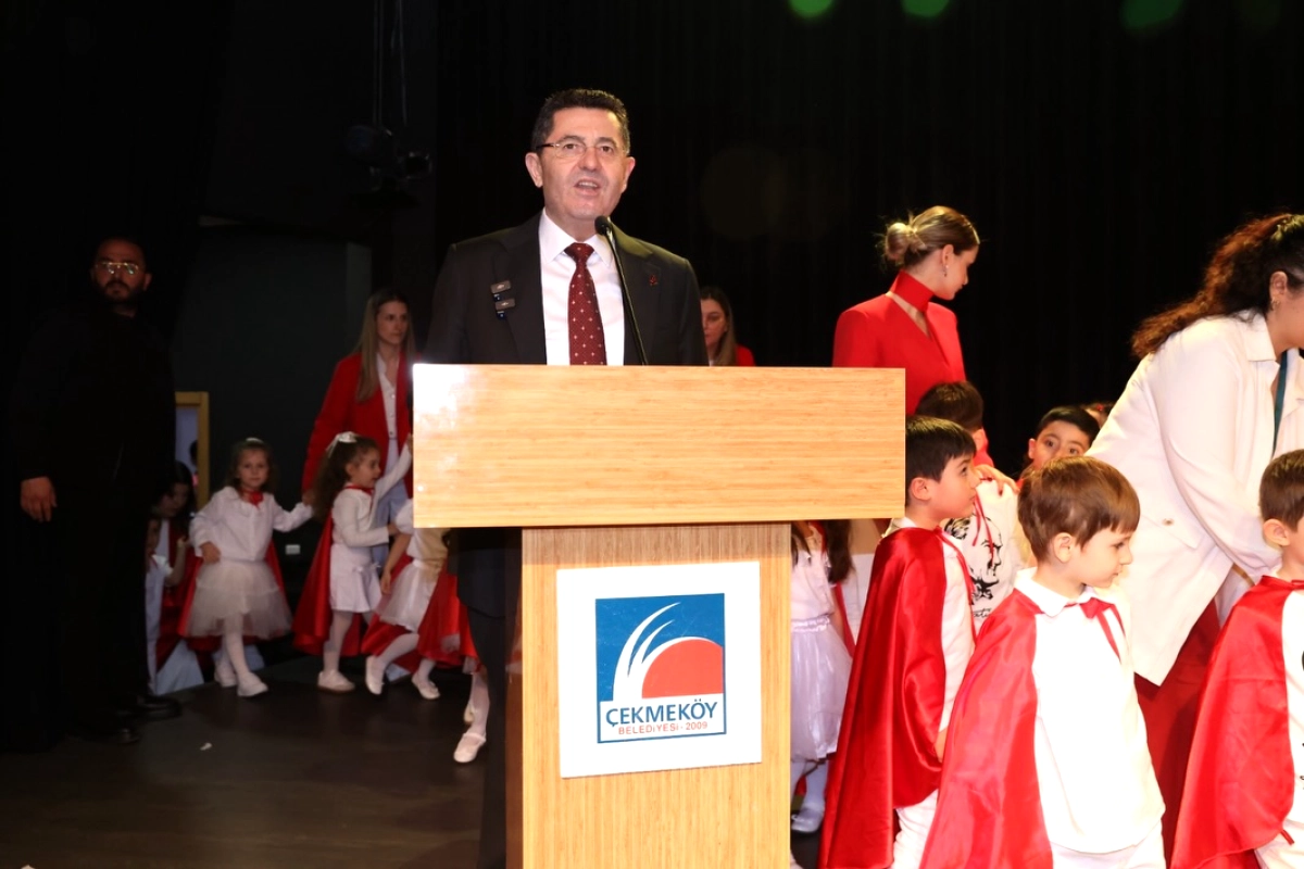 Çekmeköy'de 23 Nisan Coşkusu: Minik Eller Geleceğin Işığı Oldu