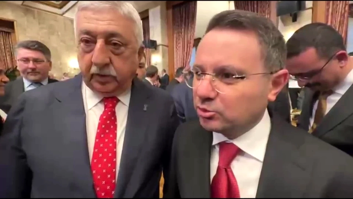 Bakan Gürlek'ten Faili Meçhul Daire ve Gazeteci Sorularına Yanıt