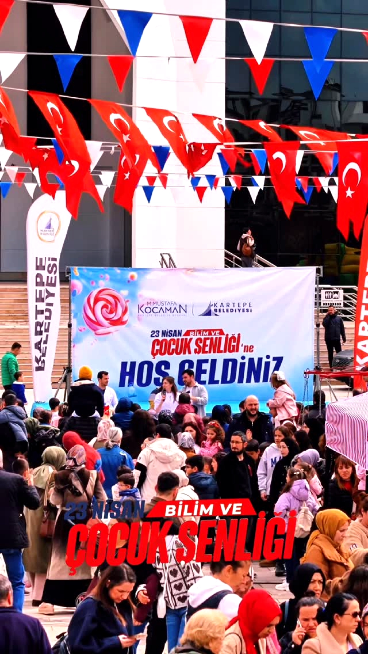 Kartepe'de 23 Nisan Coşkusu: Kent Meydanı Çocuklarla Doldu Taştı