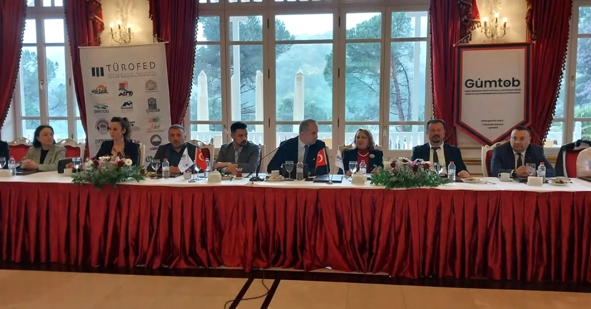 Yalova Turizm Sektörü Toplantısı: Termal Turizm ve İş Birliği Masaya Yatırıldı