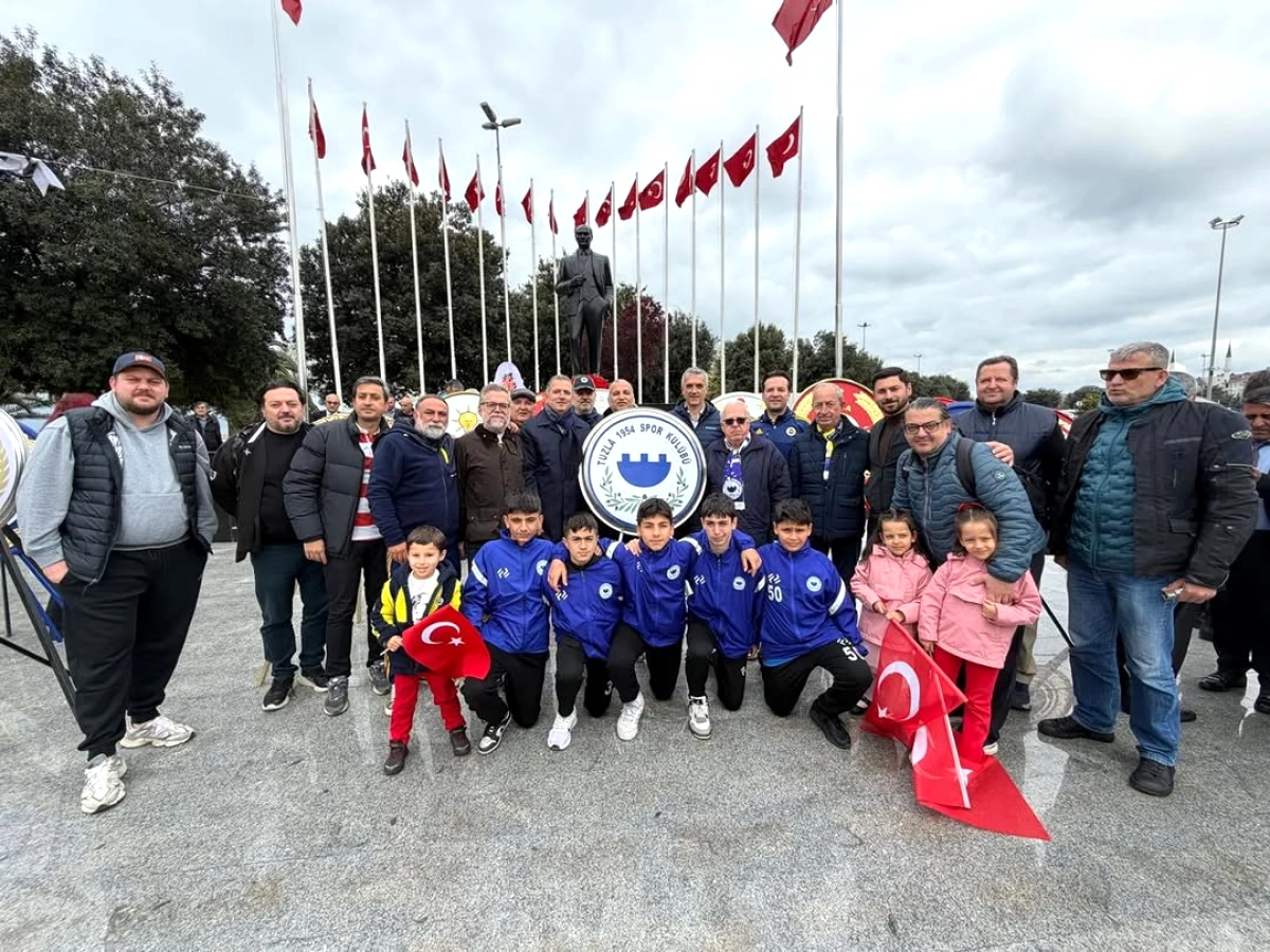 İstanbul Tuzla Spor Kulübü'nden 23 Nisan'da Atatürk Anıtı'na Çelenk