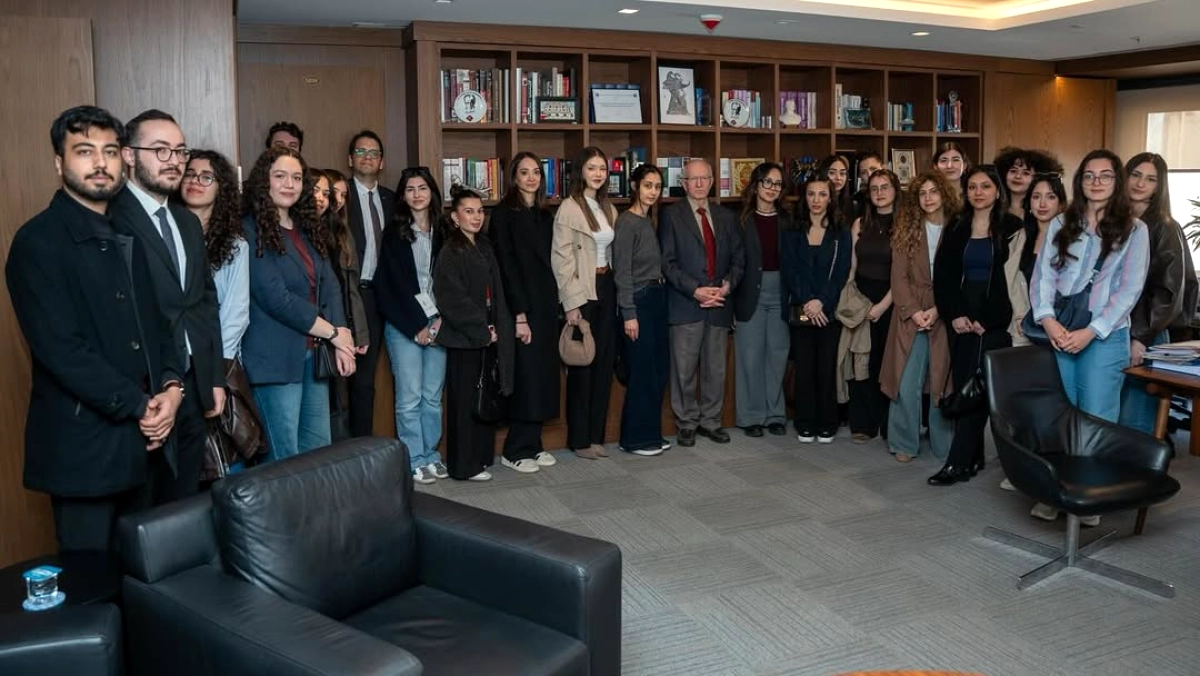 Kadir Has Hukuk Kulübü'nden İstanbul Barosu'na Mesleki Gelişim Ziyareti