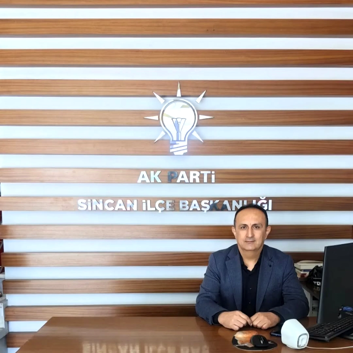 Sincan AK Parti İlçe Başkanlığı'nda Nöbet Faaliyeti Sürüyor: Ercan Özer Vatandaşlarla Buluşuyor