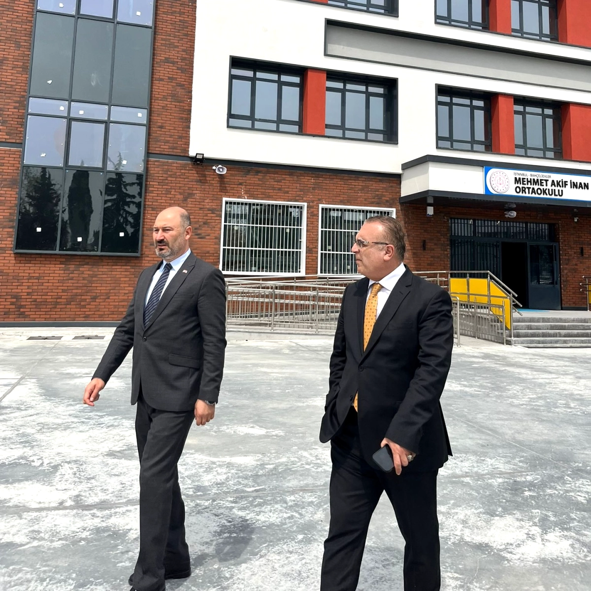 Bahçelievler'de 40 Derslikli Yeni Ortaokul Eğitime Hazırlanıyor