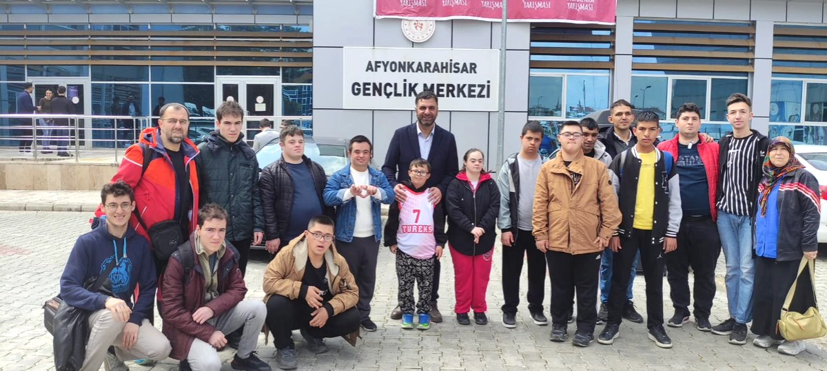 Afyonkarahisarlı Özel Sporcular Kütahya'da Basketbol Şampiyonası'nda