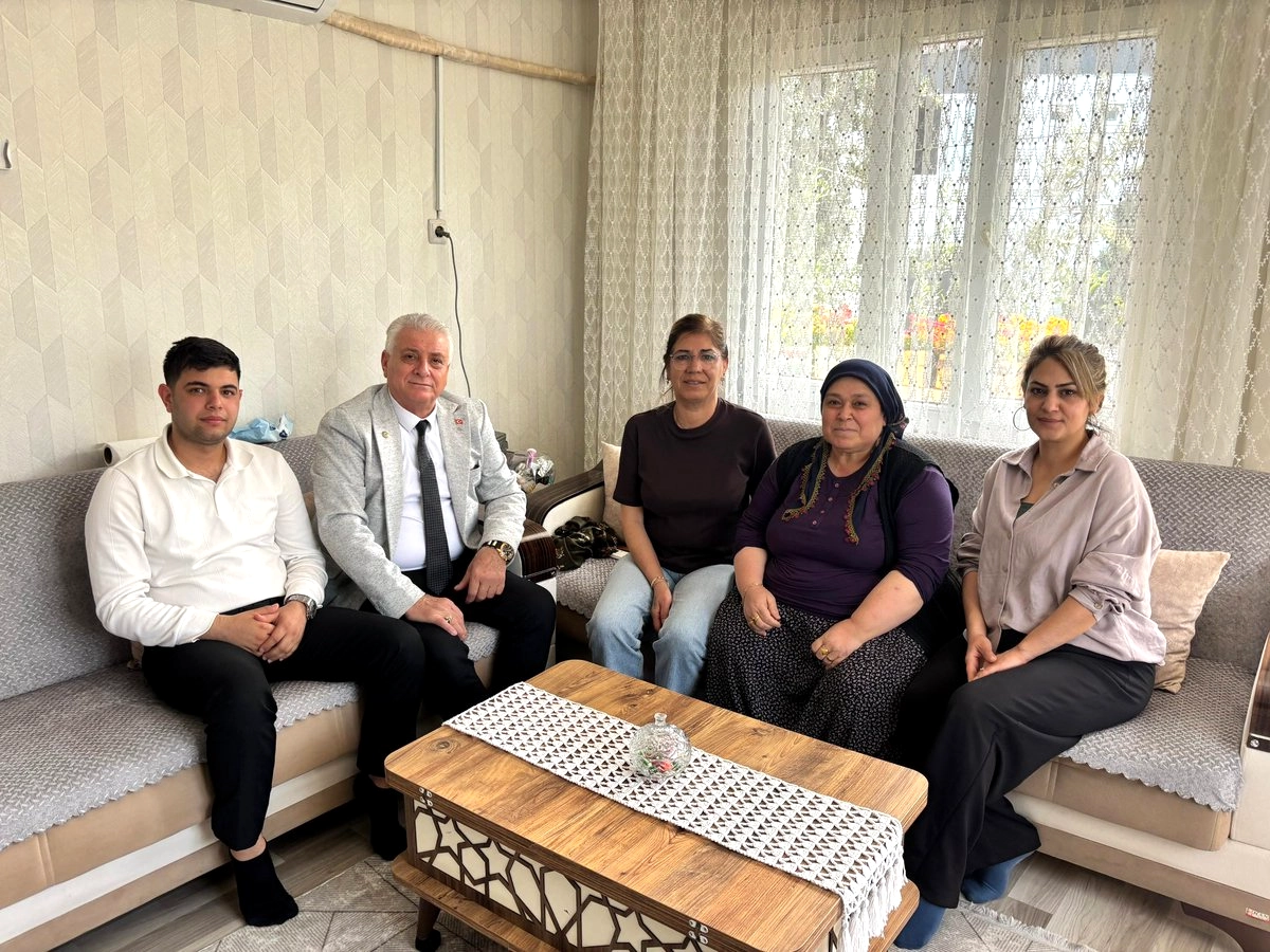 AK Parti Çukurova'dan Ayşe Çam ve Ailesine Ziyaret
