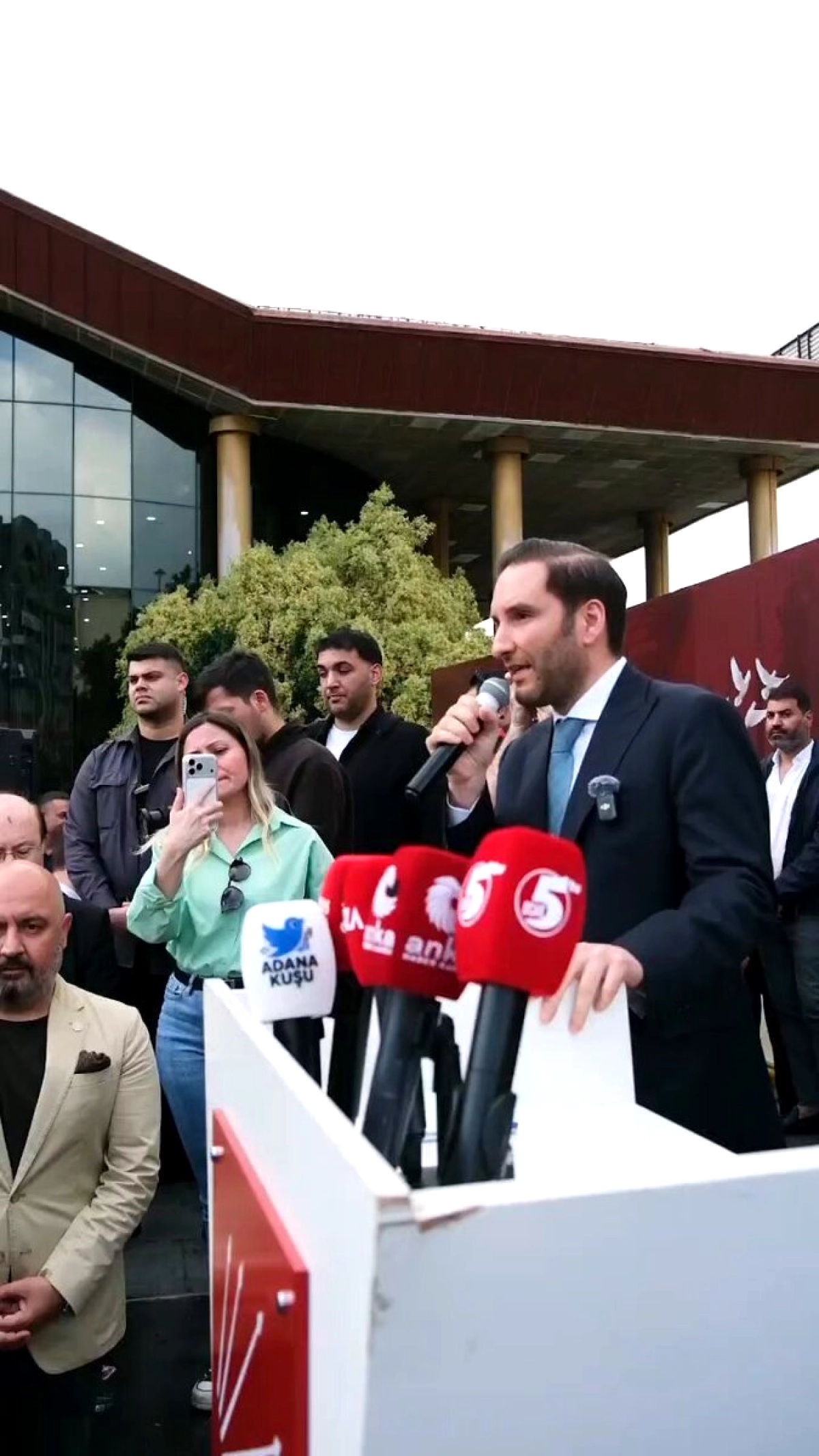 İYİ Parti'den Seyhan'da Oya Tekin'e Destek Açıklaması