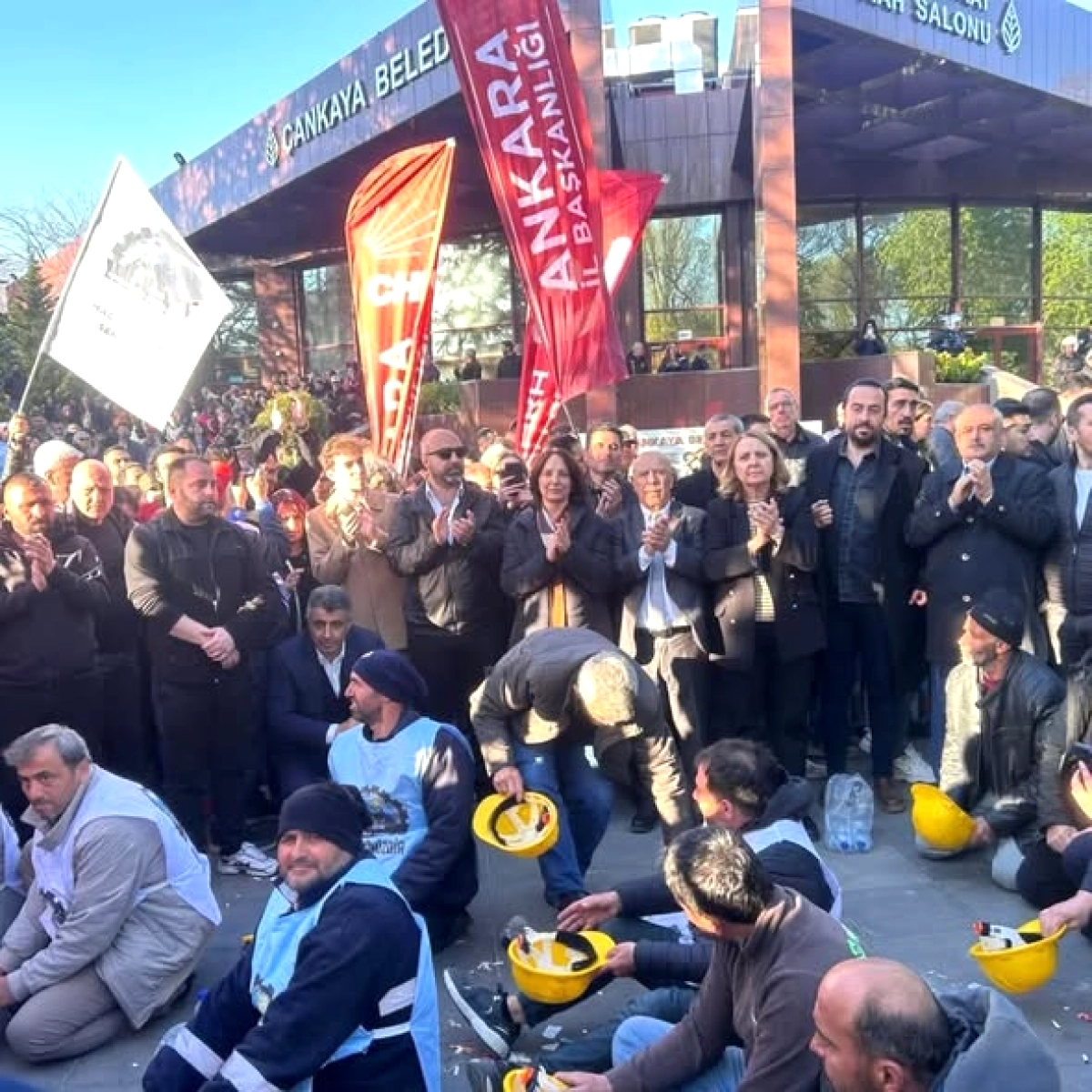 CHP Keçiören, Açlık Grevindeki Doruk Madencilik İşçilerini Ziyaret Etti