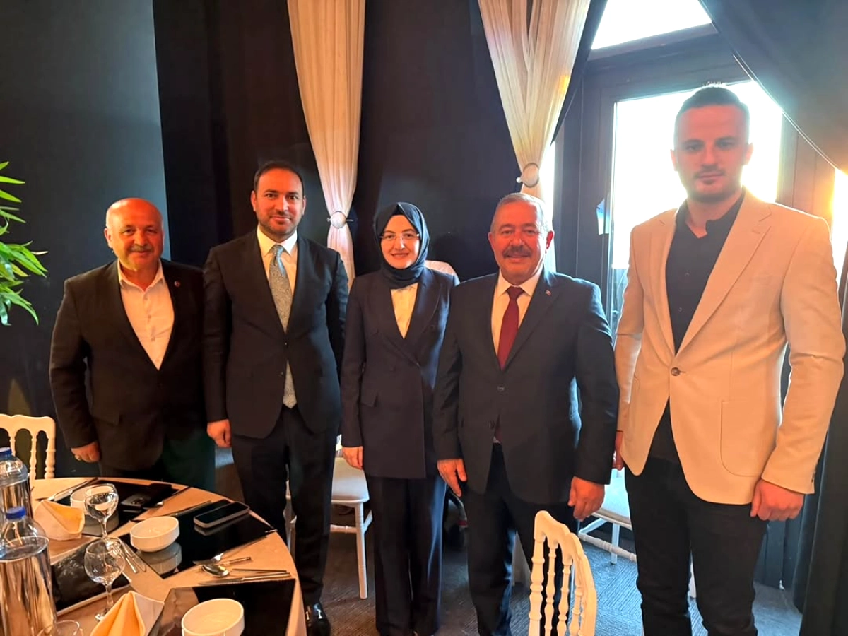 AK Parti Akyurt Yöneticileri Sinan Ateş'in Nikah Töreninde