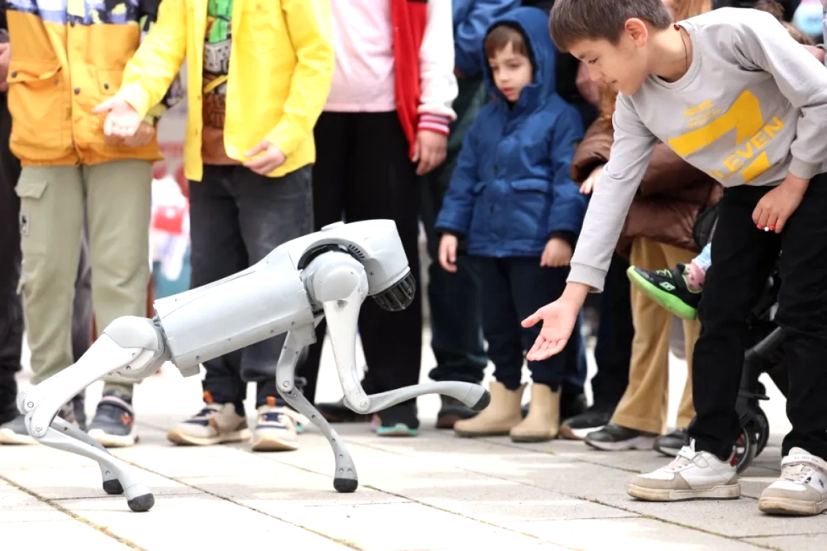 Kartepe'de 23 Nisan Coşkusu: Çocuklar Bilim ve Teknolojiyle Buluştu