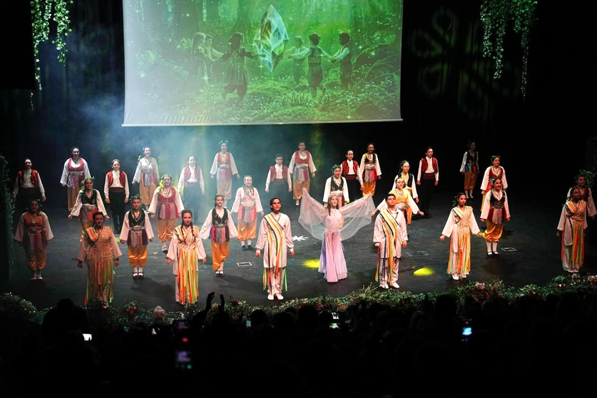 Muratpaşa'da Çocukların Dansıyla Doğa Hayat Buldu: "Ormanın Muhafızları" Sahneleniyor