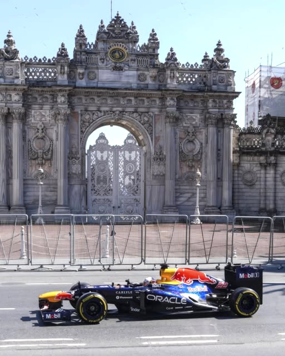 Beşiktaş Belediyesi F1 TurkishGP İçin Dolmabahçe'de Poz Verdi