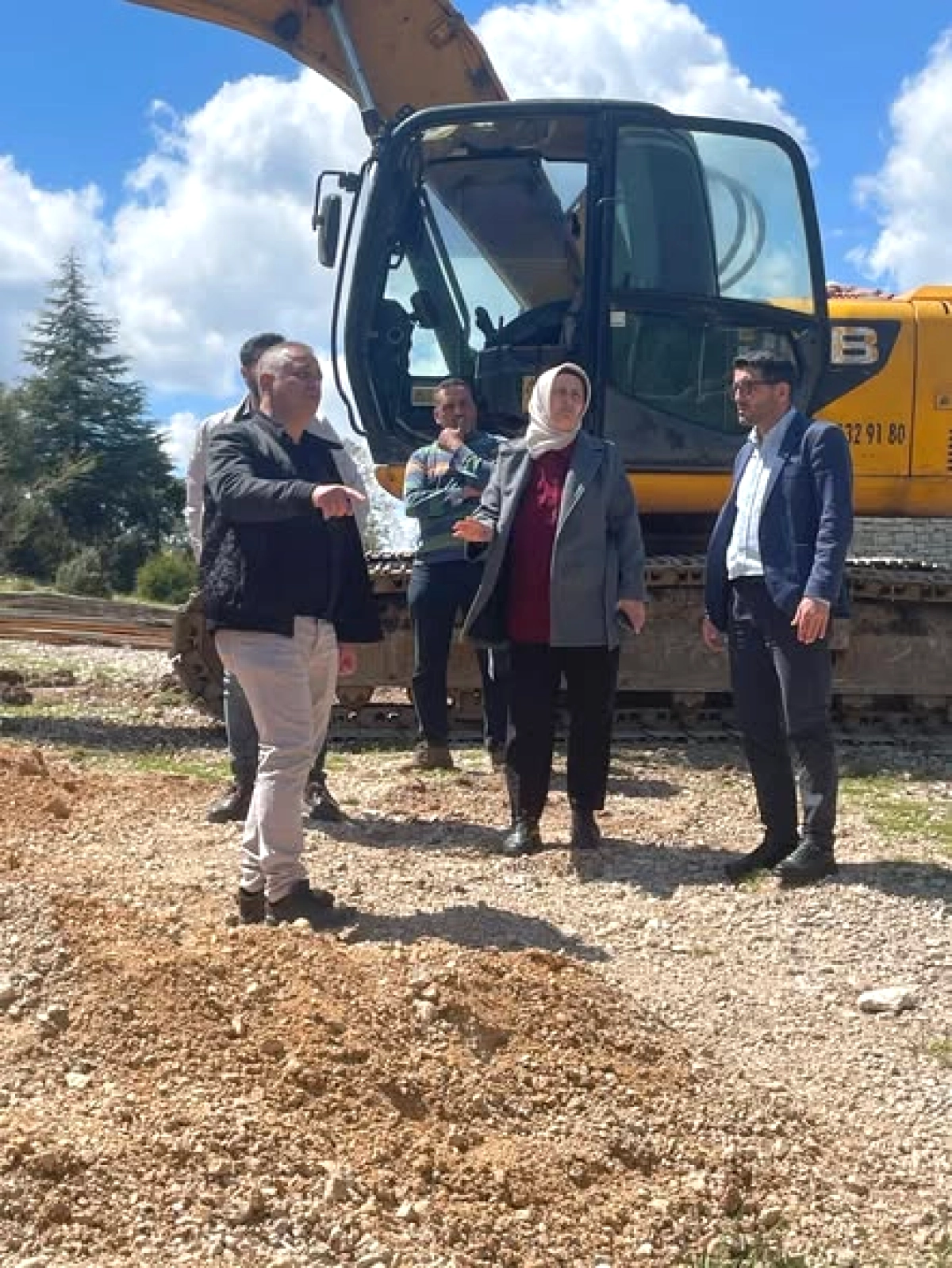 İbradı'ya Yeni Kapalı Halı Saha: Hisar'da İnşaat Başladı