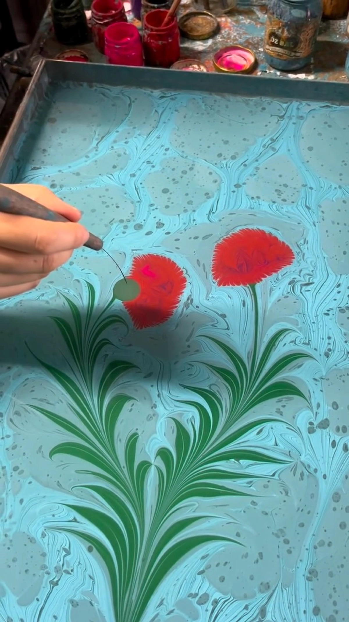 İstanbul'da Osmanlı Sanatı Yeniden Hayat Buluyor: Su Üzerinde Karanfil Motifi