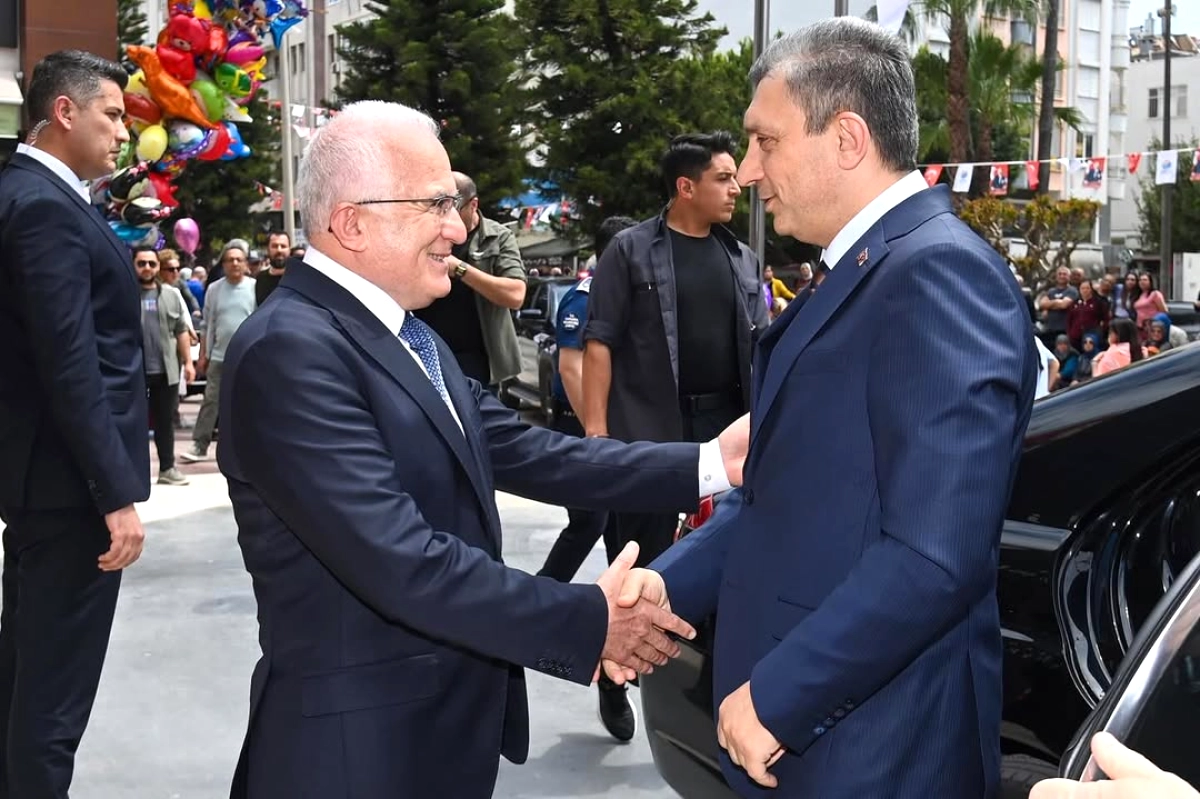 Kumluca'da Yörük Göçü Festivali Başlıyor: Protokol Çelenk Töreniyle Start Aldı