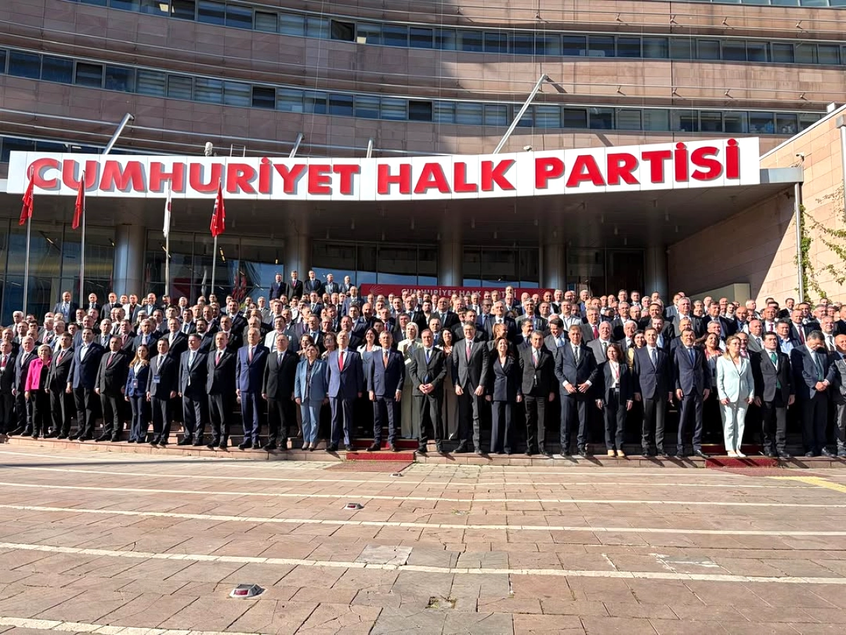Tufanbeyli Belediye Başkanı Aktürk, CHP Genel Merkezi'ndeki Buluşmaya Katıldı