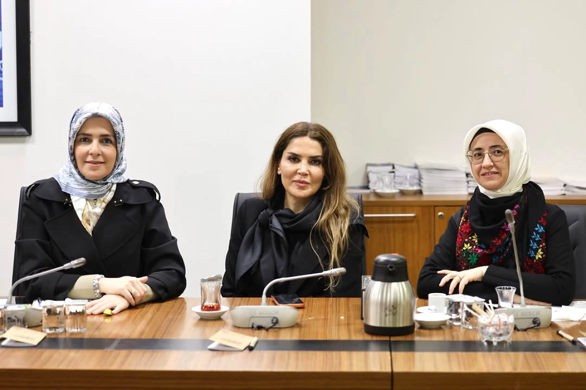 AK Parti İstanbul'da Değerlendirme Toplantısı: Öncelikler ve Hedefler Masaya Yatırıldı