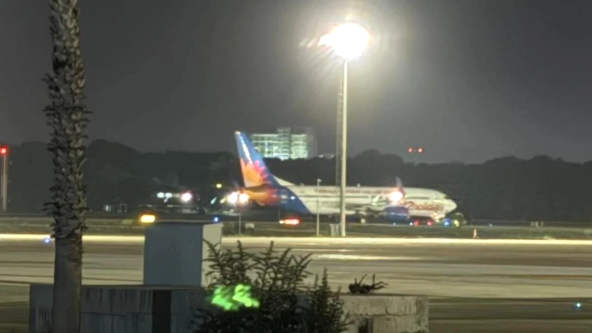 Pilotun Aniden Rahatsızlanması Jet2 Uçağını Antalya'da Acil İnişe Zorladı