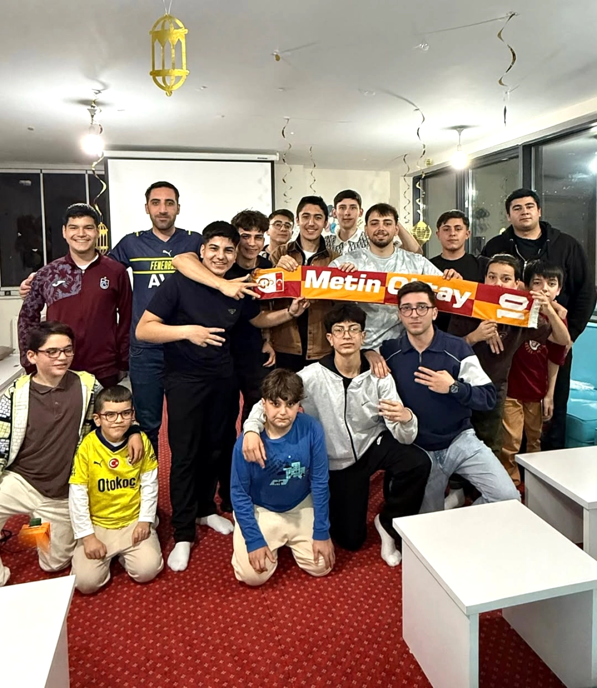 TÜGVA Pendik'te Öğrencilerle Derbi Heyecanı