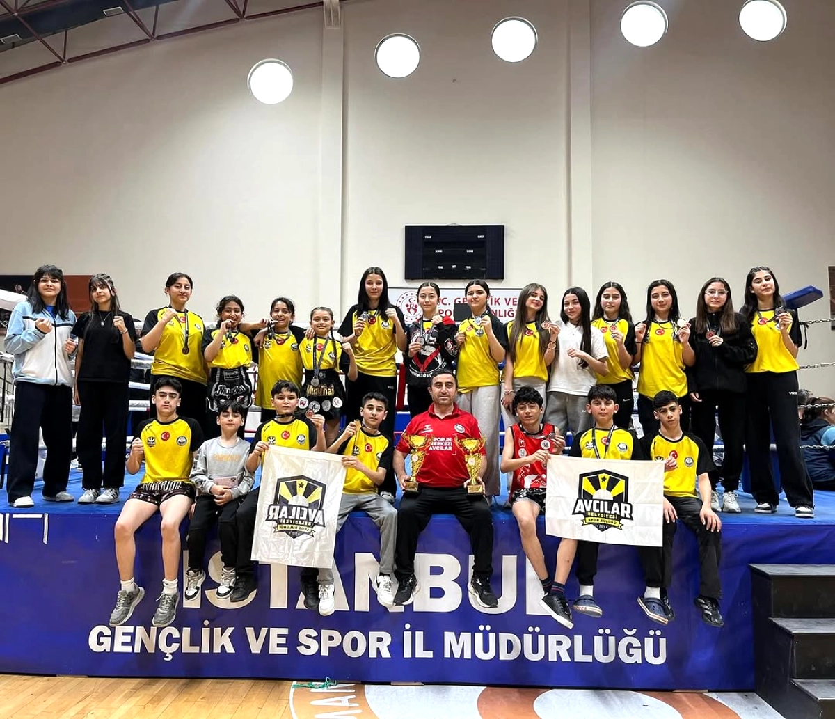 Avcılar Belediyesi, 23 Nisan Kupası'nda 24 Madalya ile Şampiyon Oldu