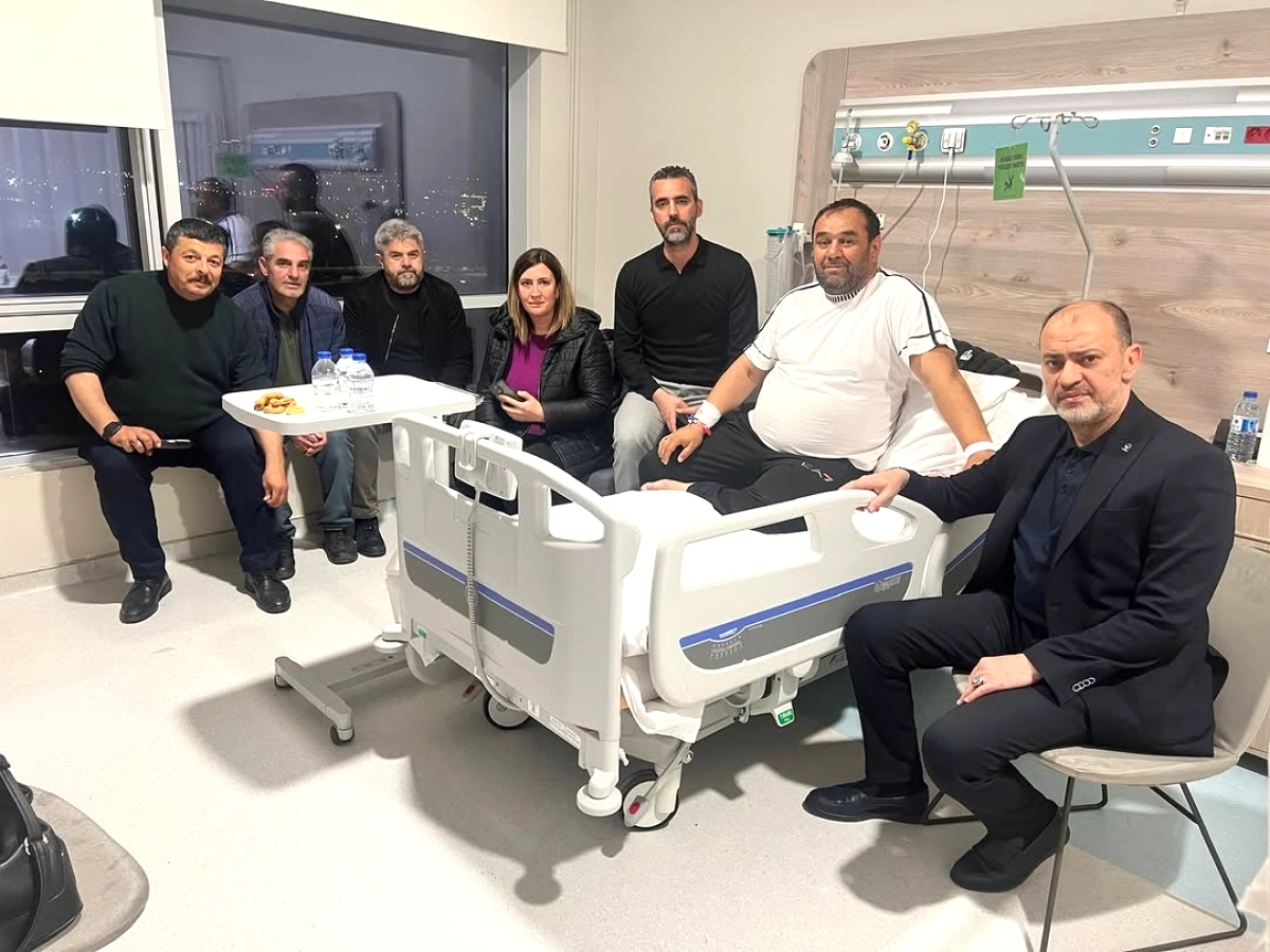 AK Partili Yöneticiye Hastane Ziyareti: Ekrem Yüce, Aydın Başer'e Geçmiş Olsun Dedi