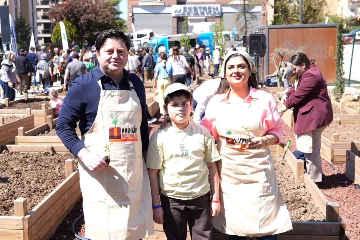 Kadıköy'de Kent Bostanları Sezonu Başladı: 5 Mahallede Atalık Tohumlarla Üretim