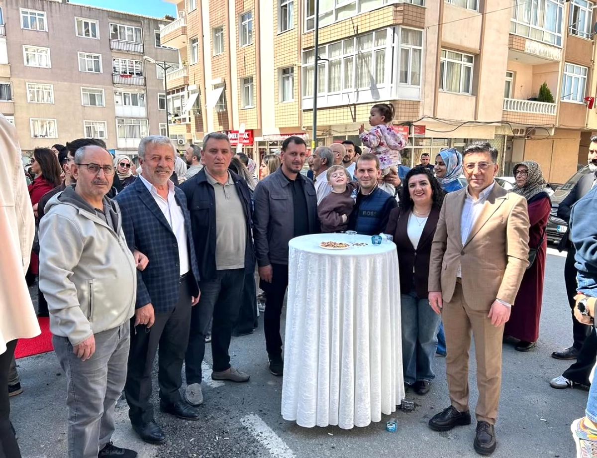 AK Parti Silivri Teşkilatı Asır Dental Clinic Açılışına Katıldı