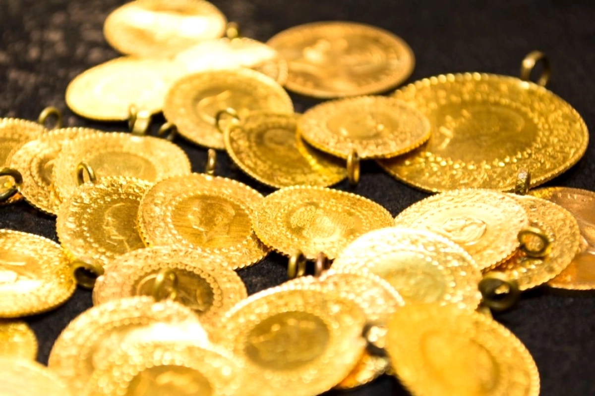 Altın Fiyatlarındaki Son Durum: Gram Altın 6.807 TL, Çeyrek 11.206 TL Seviyesinde