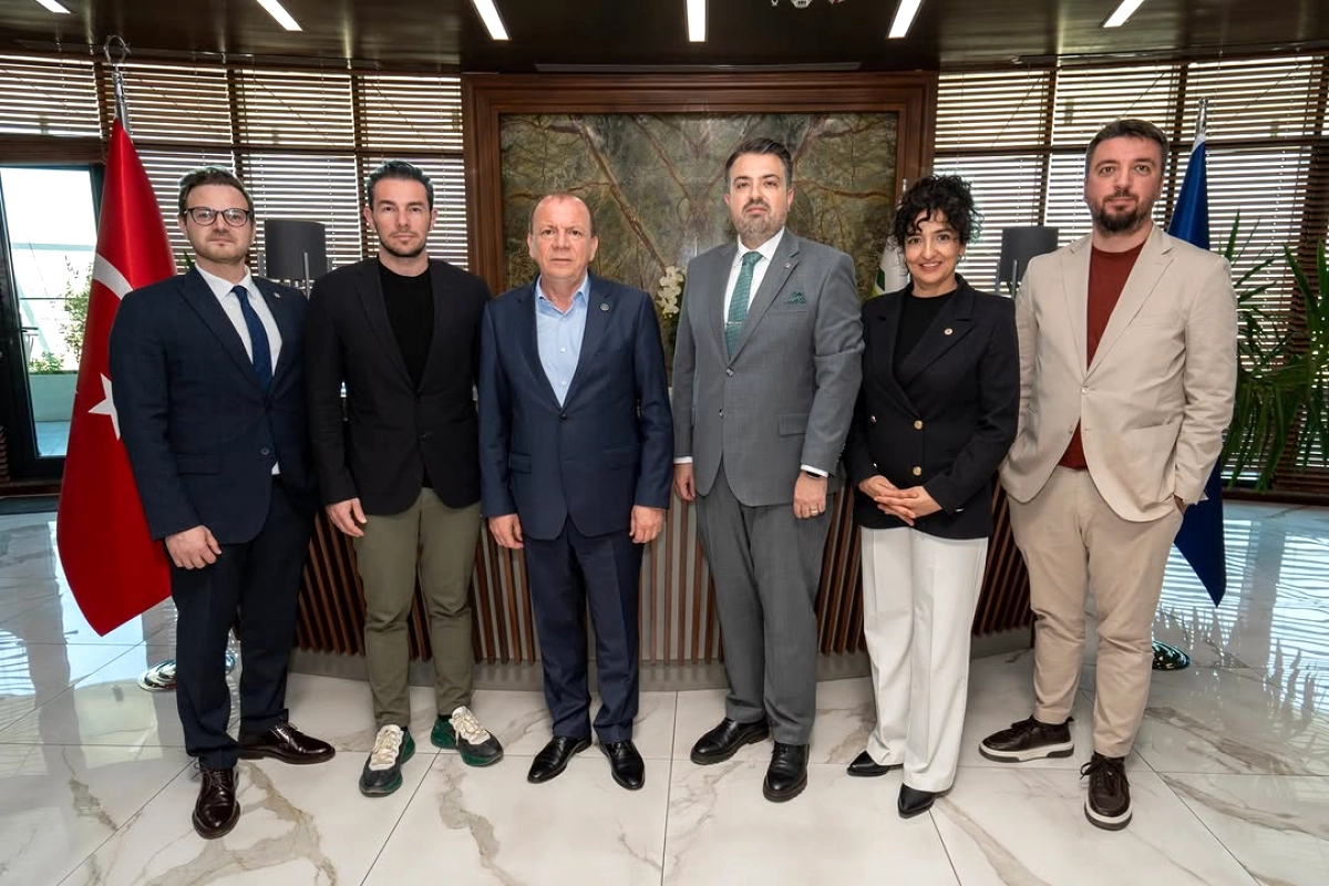 TÜGİAD Bursa Başkanı Kerem Kahveci, Bursa Ticaret Borsası Başkanı Özer Matlı ile Görüştü