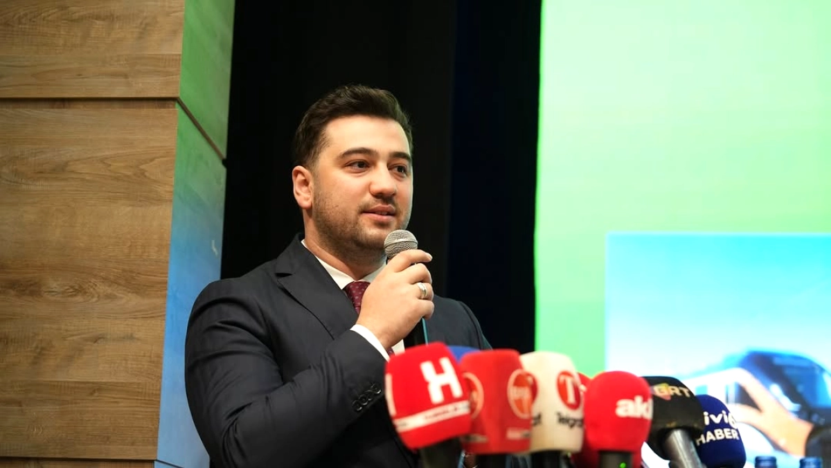 Gaziantep Büyükşehir Belediyesi: 3. Dönem 2. Yıl Değerlendirme Toplantısı'nda Şehrin Geleceği Masaya Yatırıldı