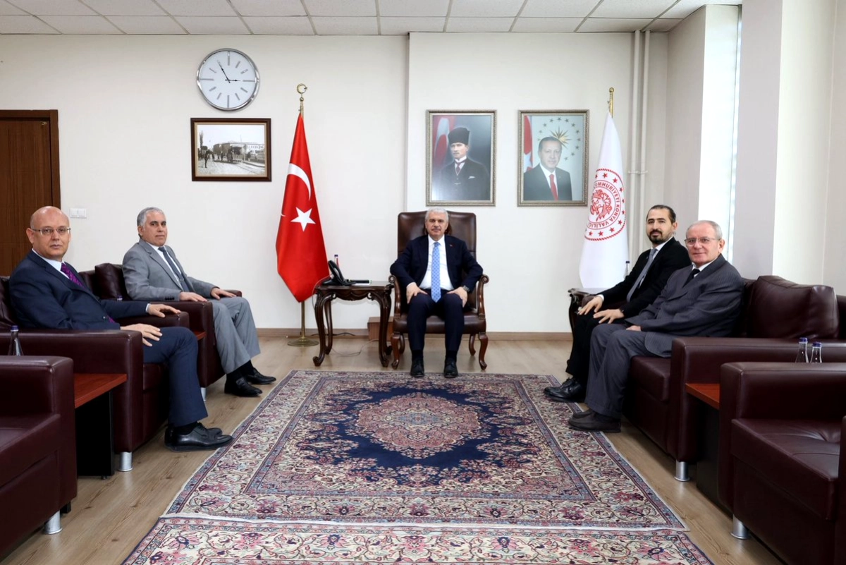 Makina Mühendisleri Odası Konya Şubesi Vali Akın'ı Ziyaret Etti