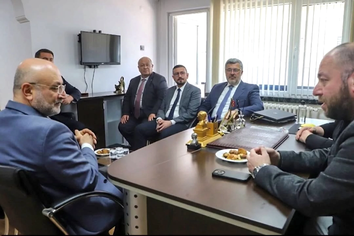 AK Parti Afyonkarahisar, Esnaf Odalarına Ziyaret Gerçekleştirdi