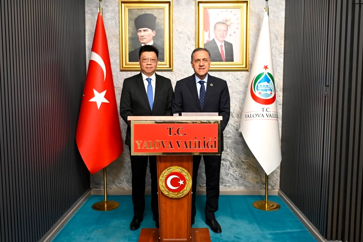 Çin İstanbul Başkonsolosu Yalova Valisi'ni Ziyaret Etti