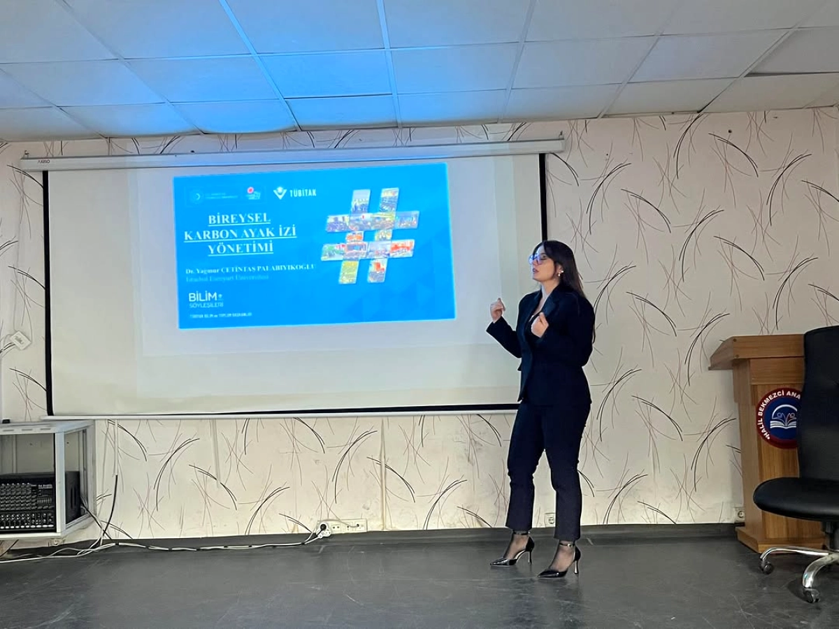 İstanbul'da Lise Öğrencilerine Karbon Ayak İzi Eğitimi