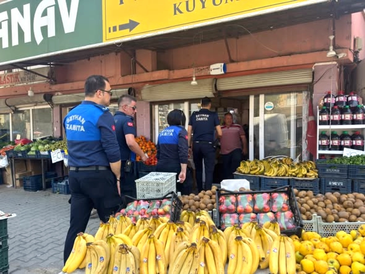 Seyhan'da Kaldırım İşgallerine Müdahale: Yaya Trafiği Rahatladı