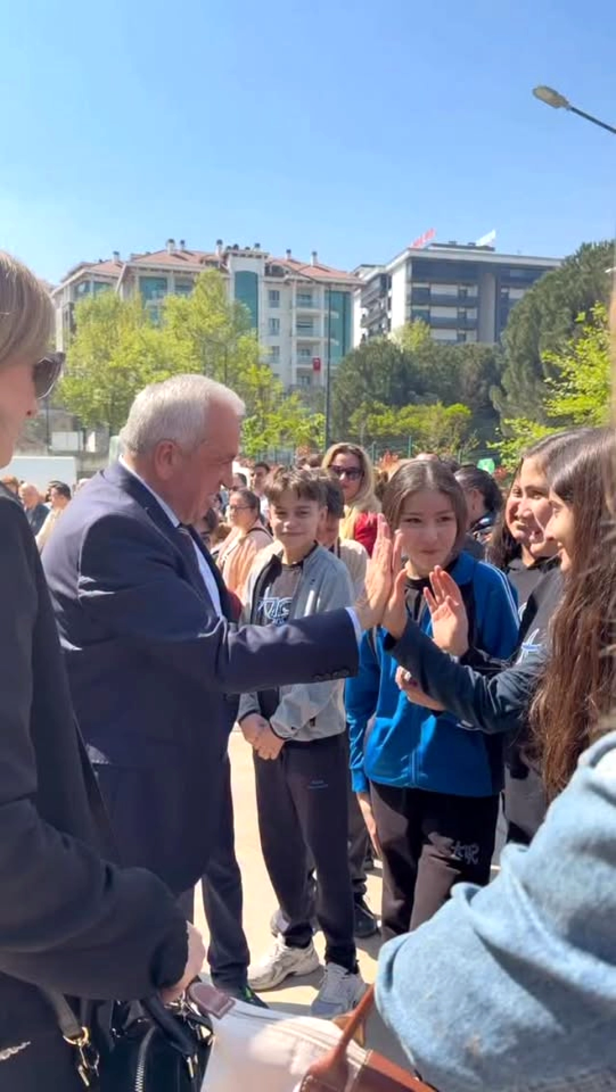 Nilüfer'de Engelsiz Kent Hayali İçin Seramik Dayanışma Duvarı Açıldı