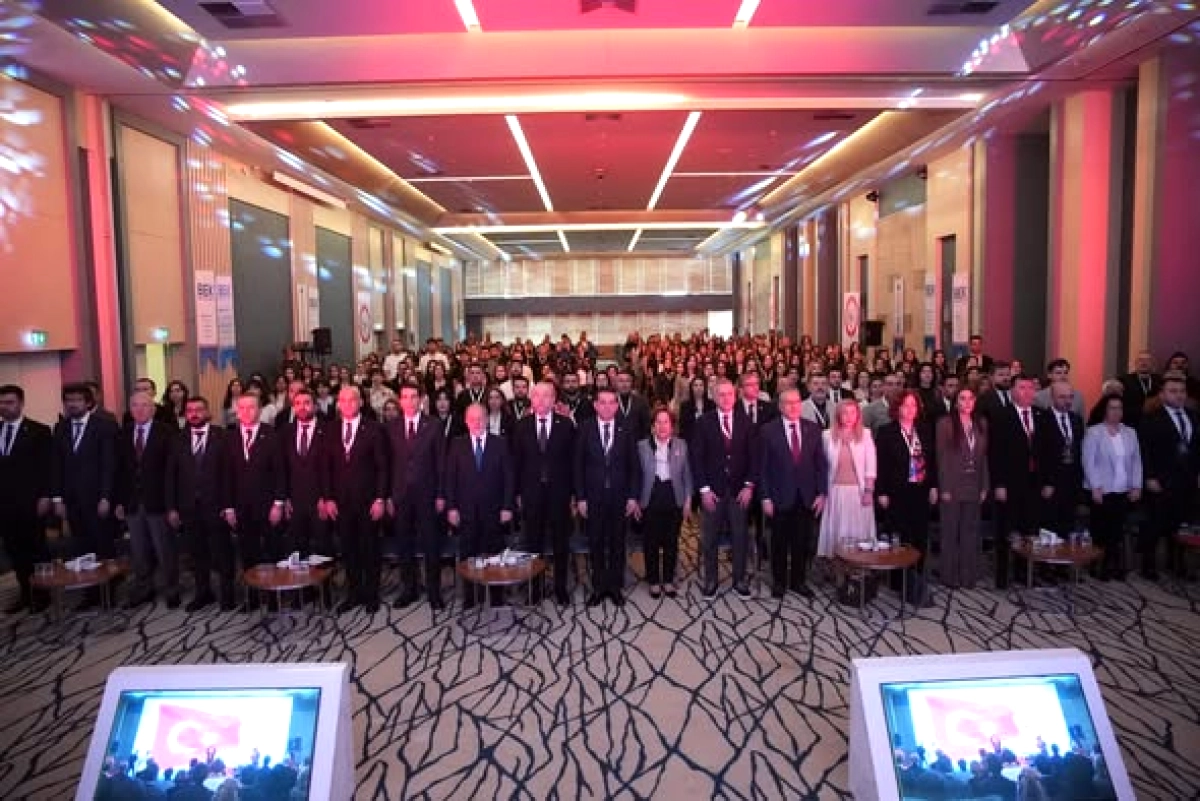 TEB'den Eczacılık Zirvesi'nde Çağrı: 