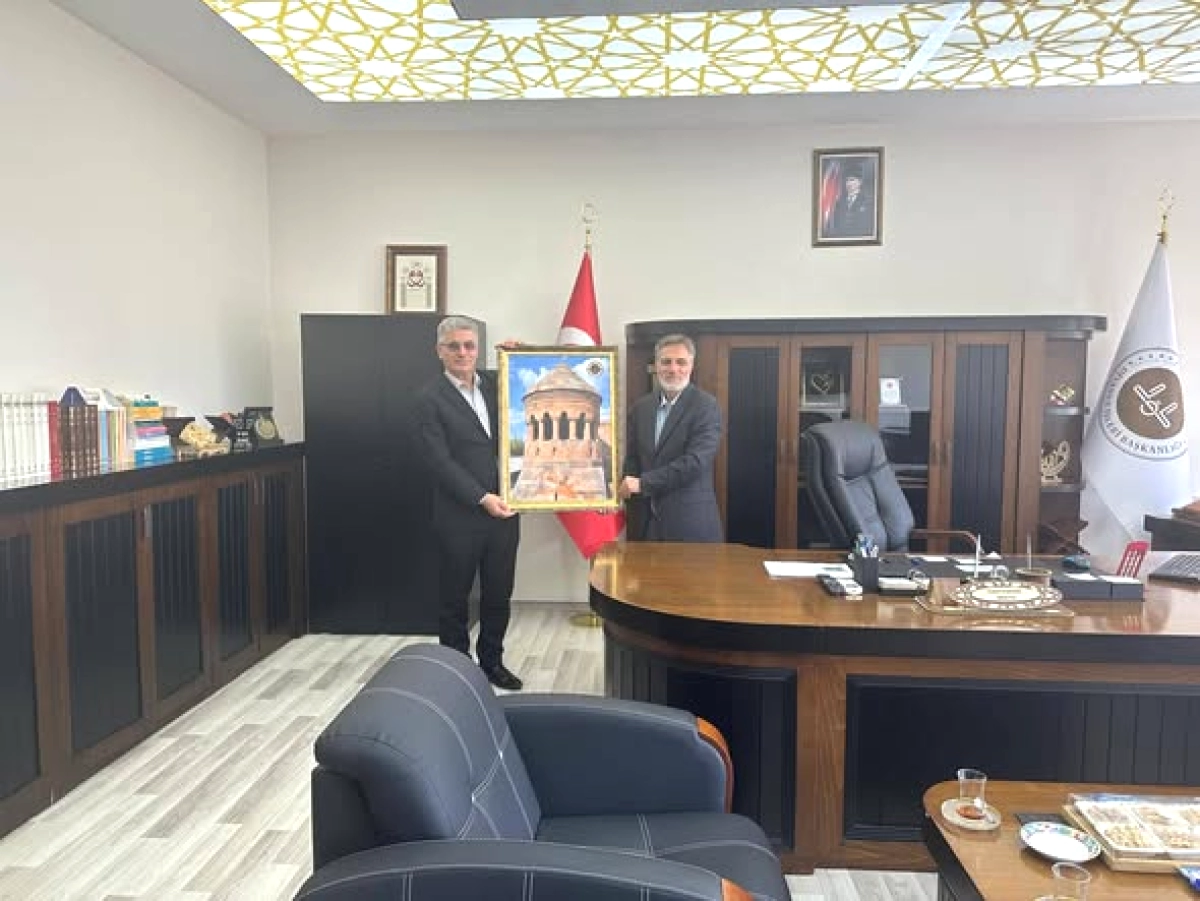 Arnavutköy Müftüsü'ne Dernekten Hayırlı Olsun Ziyareti